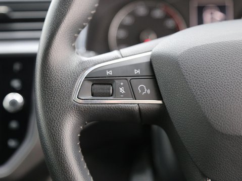 SEAT Ibiza 1.0 TSI SE Technology Euro 6 (s/s) 5dr GPF 11