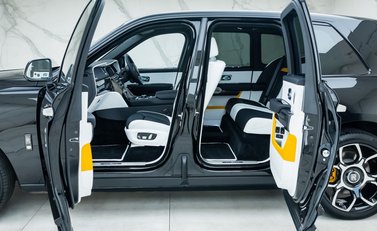 Rolls-Royce Cullinan BLACK BADGE 4