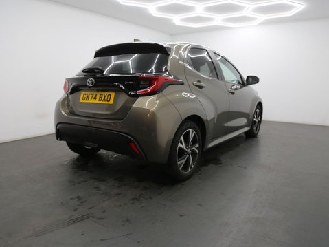 Toyota Yaris 1.5 VVT-h Design E-CVT Euro 6 (s/s) 5dr 5