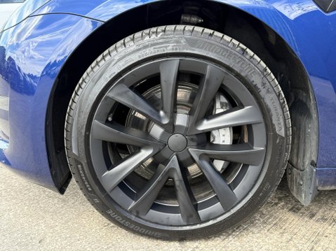 Tesla Model 3 (Dual Motor) Long Range Saloon 4dr Electric Auto 4WDE (346 ps) 17