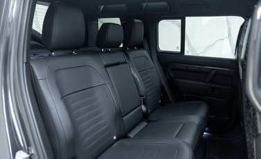 Land Rover Defender OCTA EDITION ONE 28