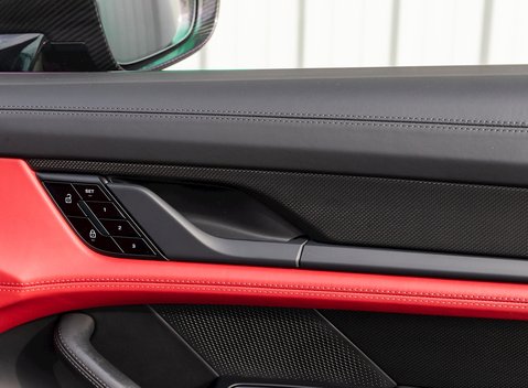 Porsche Taycan Turbo S 29