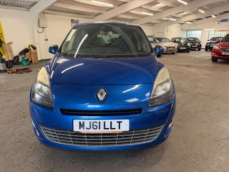 Renault Grand Scenic 1.6 VVT Dynamique TomTom Euro 5 5dr 4