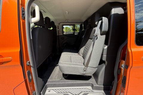 Ford Transit Custom 320 LIMITED ECOBLUE DOUBLE CAB - 6 SEATER -REVERSE CAMERA -APPLE CAR PLAY 24