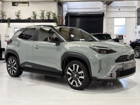 Toyota Yaris Cross PREMIERE EDITION 8
