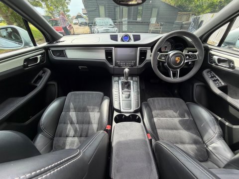 Porsche Macan GTS PDK 29