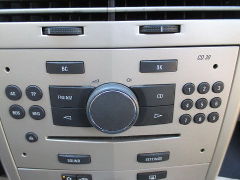 Vauxhall Astra 1.6i 16v Club 5dr 19