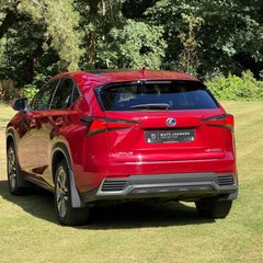 Lexus NX 300H LUXURY 1