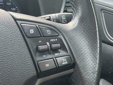 Hyundai TUCSON 1.7 CRDi Blue Drive GO! SE SUV 5dr Diesel DCT Euro 6 (s/s) (141 ps) 14