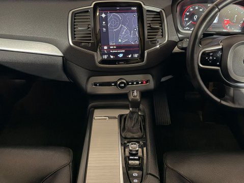Volvo XC90 D5 POWERPULSE MOMENTUM AWD 14