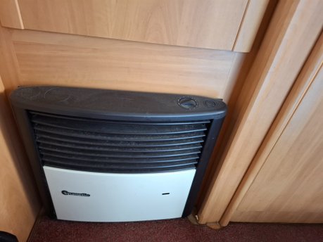 Swift Suntor 590RS 2001 13