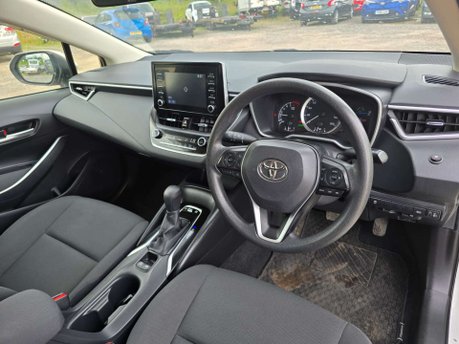 Toyota Corolla 1.8 VVT-h Design Touring Sports 5dr Petrol Hybrid CVT Euro 6 (s/s) (122 ps) 46