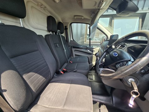 Ford Transit Custom 300 LIMITED P/V L2 H1 11