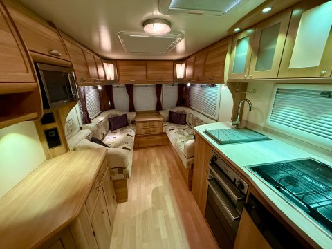 Bailey Unicorn Seville  28