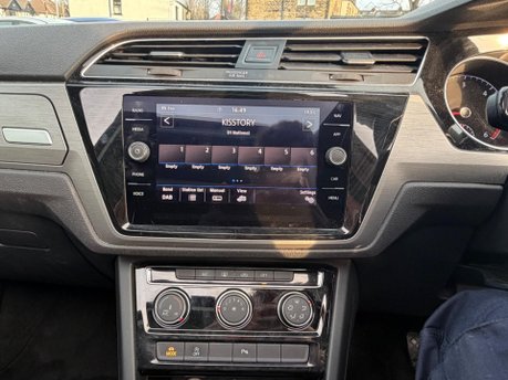 Volkswagen Touran SE FAMILY TDI BLUEMOTION TECHNOLOGY DSG 10