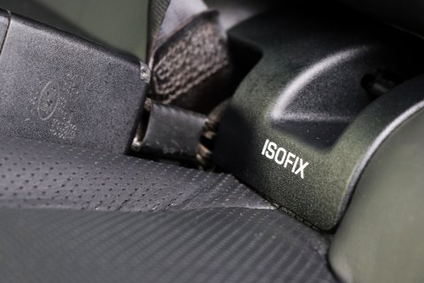 Defender 110 Commercial 4