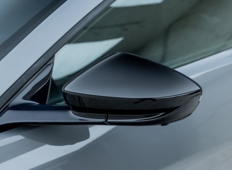 Aston Martin Vantage 25