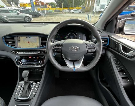 Hyundai IONIQ 1.6 IONIQ Premium SE FHEV Semi-Auto 5dr 18
