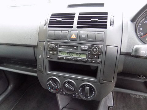 Volkswagen Polo TWIST Automatic 17