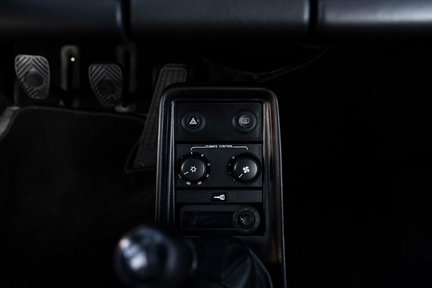 Porsche 911 930 TURBO 23