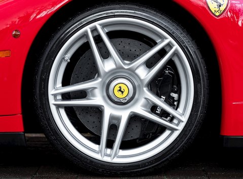 Ferrari Enzo 12