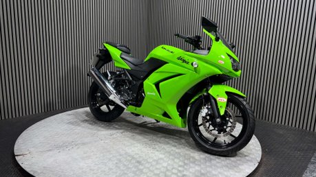 Kawasaki Ninja 250 EX 2008 ONLY 160 MILES OUTSTANDING CONDITION A2 READY 250CC 3
