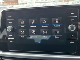 Volkswagen T-Roc 1.5 T-Roc Match TSI S-A 5dr 32