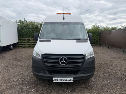 Mercedes-Benz Sprinter 2.0 317 CDI Progressive Panel Van 5dr Diesel G-Tronic RWD L2 H2 Euro 6 (s/s 3