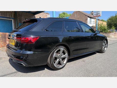 Audi A4 2.0 A4 Black Edition 45 TFSI Quattro Semi-Auto 4WD 5dr 17