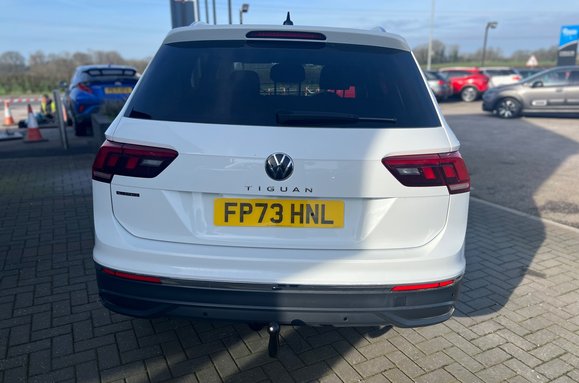 Volkswagen Tiguan Allspace LIFE 1.5 TSI 7 SEATS 9