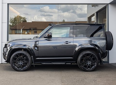 Land Rover Defender 90 V8 P525 3