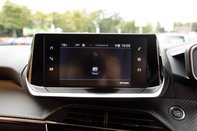 Peugeot 208 PURETECH ALLURE PREMIUM S/S 26