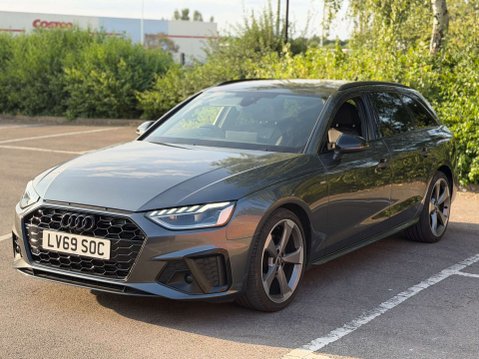 Audi A4 2.0 TFSI 40 Black Edition Estate 5dr Petrol S Tronic Euro 6 (s/s) (190 ps) 5