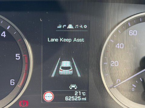 Hyundai TUCSON 1.7 CRDi Blue Drive Sport Edition Euro 6 (s/s) 5dr 21