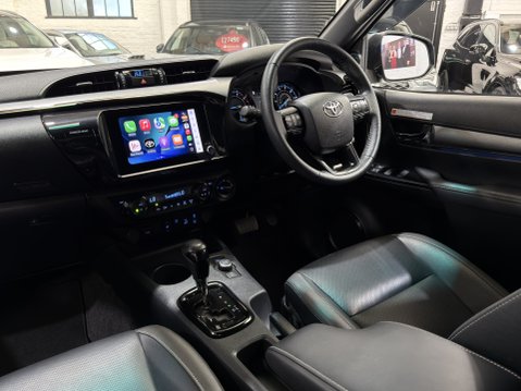 Toyota Hilux INVINCIBLE X 4WD 48V MHEV AUTO 33
