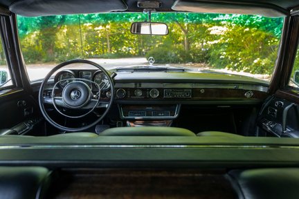 Mercedes-Benz 600 Pullman 15