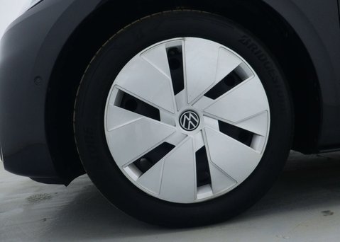Volkswagen ID.3 Pro Performance 58kWh Family Hatchback 5dr Electric Auto (204 ps) 16