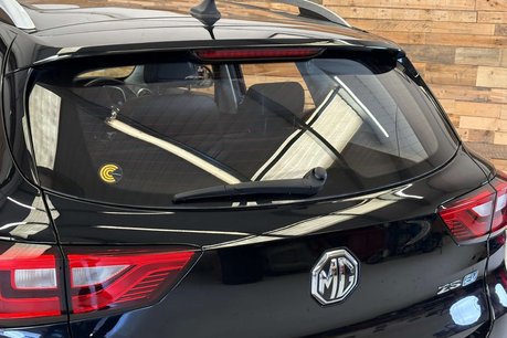 MG ZS 44.5kWh Exclusive SUV 5dr Electric Auto (143 ps) 75