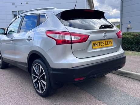 Nissan Qashqai 1.6 dCi Tekna 2WD Euro 6 (s/s) 5dr 44