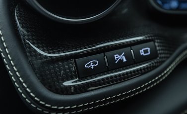 Ferrari GTC4 Lusso T 22