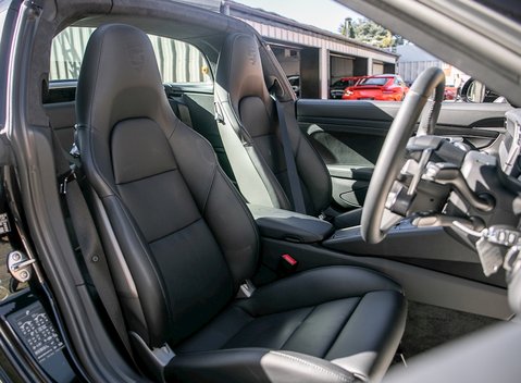 Porsche 911 (991.2) Targa 4 GTS 14