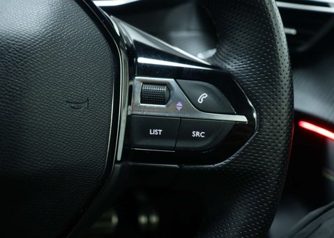 Peugeot 2008 50kWh GT SUV 5dr Electric Auto (7kW Charger) (136 ps) 34