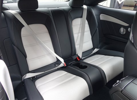 Mercedes-Benz C Class C63 S Coupe 13