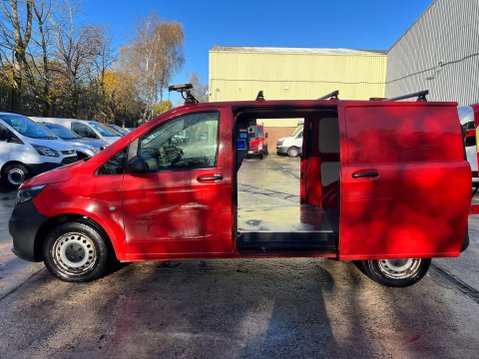Mercedes-Benz Vito 1.6 111 CDI Panel Van 5dr Diesel Manual FWD L1 Euro 5 (114 ps) 26