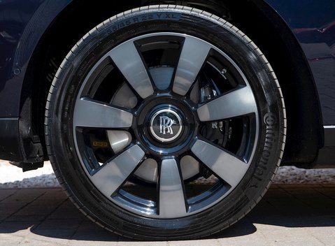 Rolls-Royce Cullinan 9