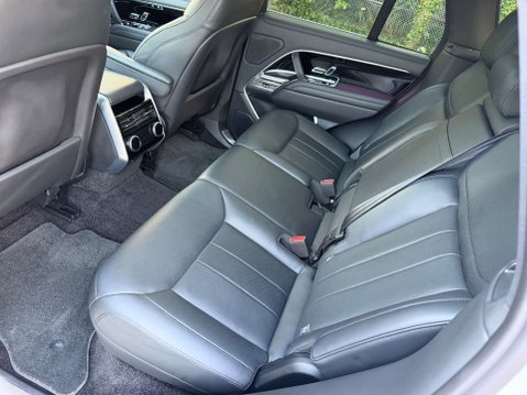 Land Rover Range Rover 3.0 D350 MHEV HSE Auto 4WD Euro 6 37