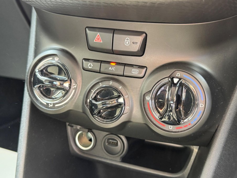 2018 Peugeot 208 — image 21