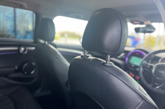 Mini Hatch COOPER EXCLUSIVE 5 DOOR AUTOMATIC 24