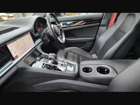 Porsche Panamera 4 10 YEARS EDITION PDK 47