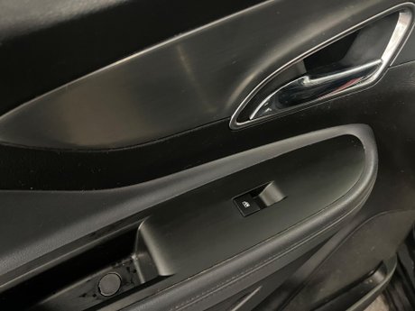 Vauxhall Mokka 1.4i Turbo SE 2WD Euro 6 (s/s) 5dr 33